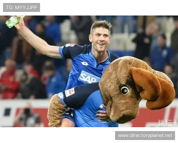 科隆霍村卡明斯基克拉马里奇对决 科隆霍村卡明斯基克拉马里奇对决