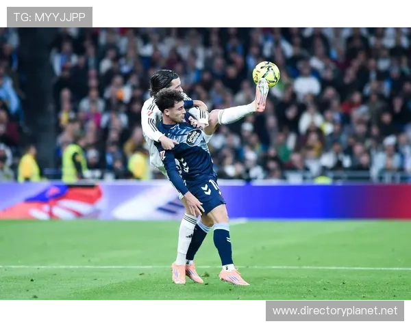 英媒:皇马在持续关注维拉前锋杜兰的情况 英媒:皇马在持续关注维拉前锋杜兰的情况